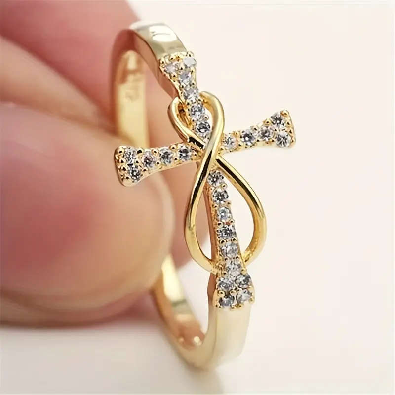 Elegant Ring with Sparkling White Zirconia