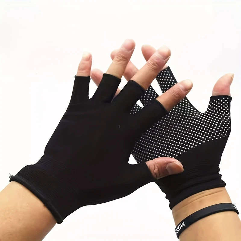 1Pair Breathable Half-Finger Sports Handwear with Anti-Slip Silicone Grip Polyamide Woven Fabric for