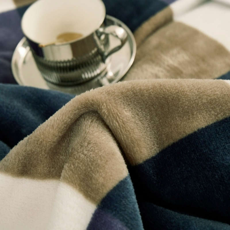 1ps Blanket Color Blue And White size 150x200cm
