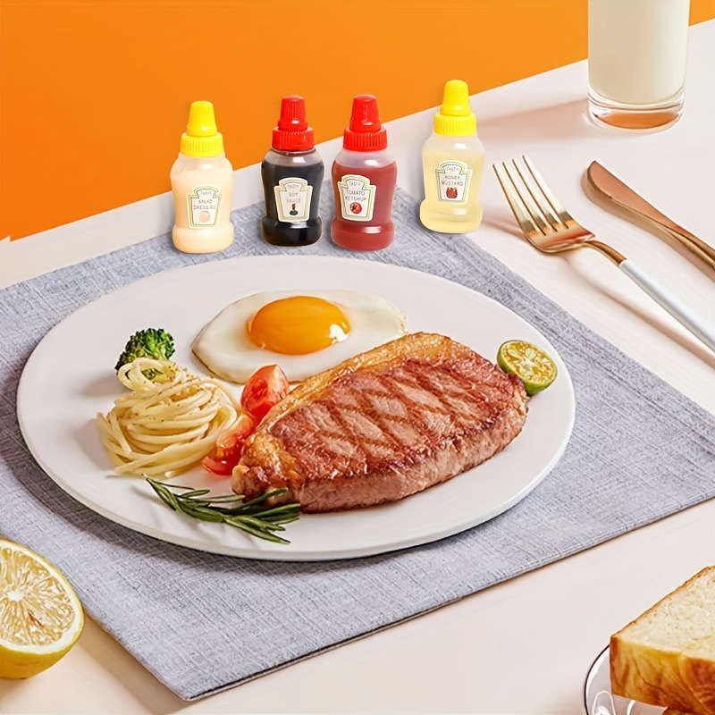 4pcs Mini Condiment Squeeze Bottles Leakproof Reusable Plastic Containers for Ketchup Mayon