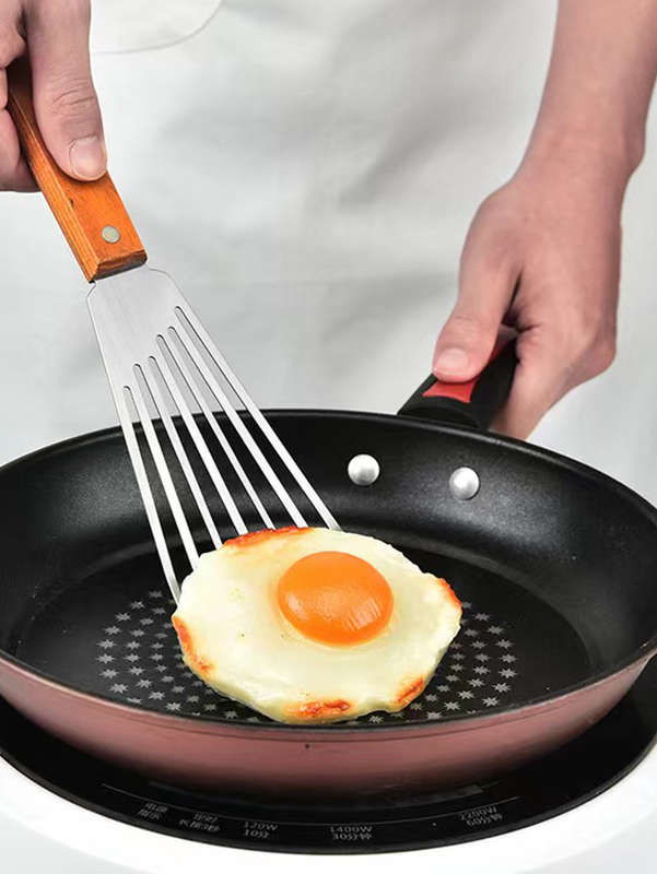 1pc Stainless Steel Frying Shovel with Non-Slip Handle and Leak-Proof Edge Ideal for Eggs Steak