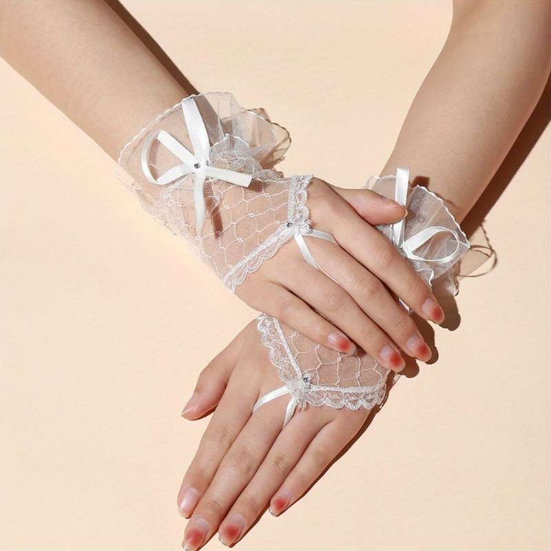 1 Pair White Lace Short Gloves