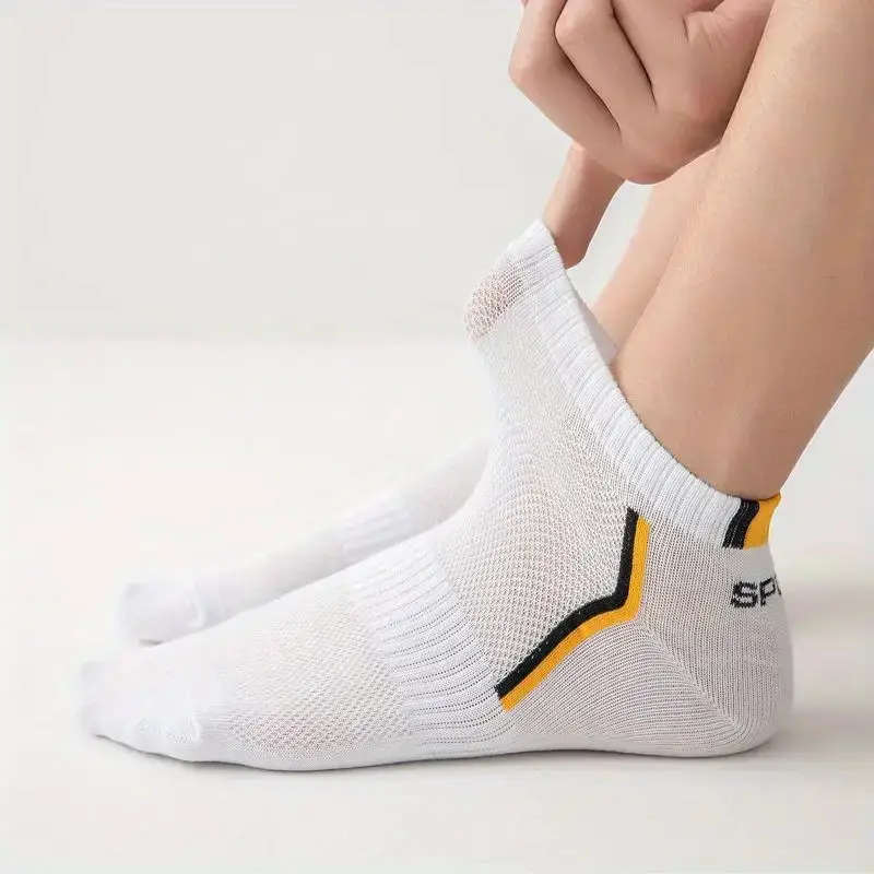 10 Pairs Men's Athletic Socks Breathable Mesh Basketball Socks Casual Sports Crew Socks Polyester As