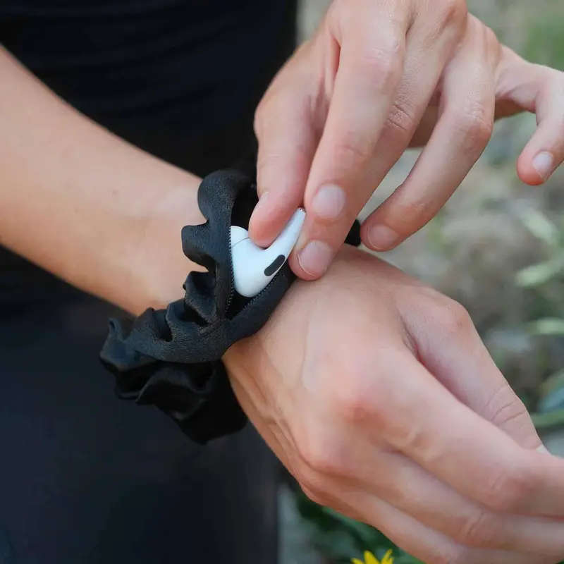 1pc Zipper Scrunchie Hair Tie with Secret Pocket