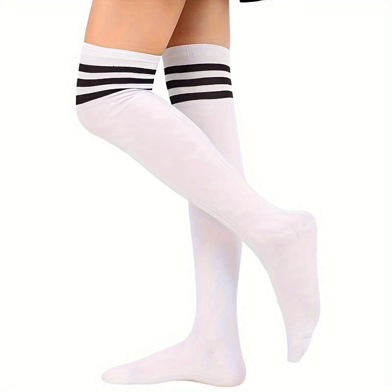 1 Pair White One Size Socks
