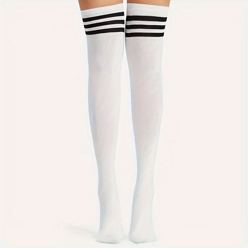 1 Pair White One Size Socks