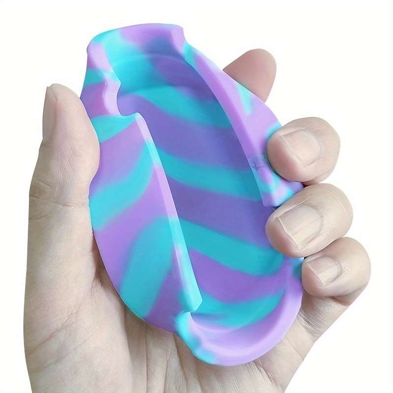 1pc Glow-in-the-Dark Tie-Dye Silicone Ashtray Durable Heat-Resistant Easy to Clean Black with