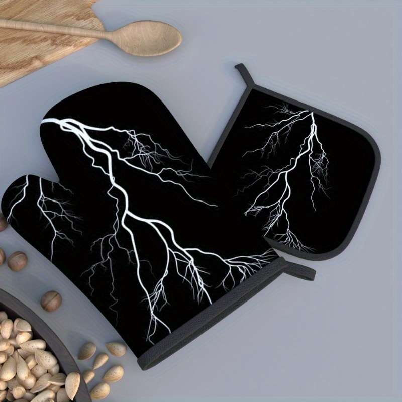2pcs Lightning Black Silent Night Heat-Resistant Oven Mitts Pot Holders 26.92x17.02 cm Pol