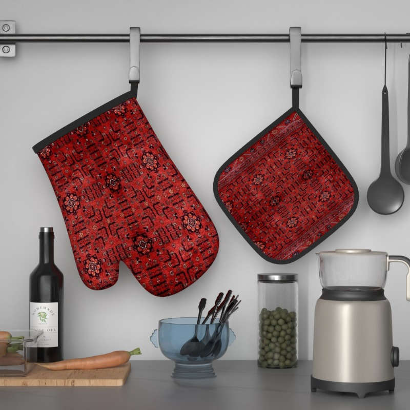 2pcs Red Floral Heat-Resistant Oven Mitts with Black Accents 26.92x17.02 cm Polyester Pot Hol