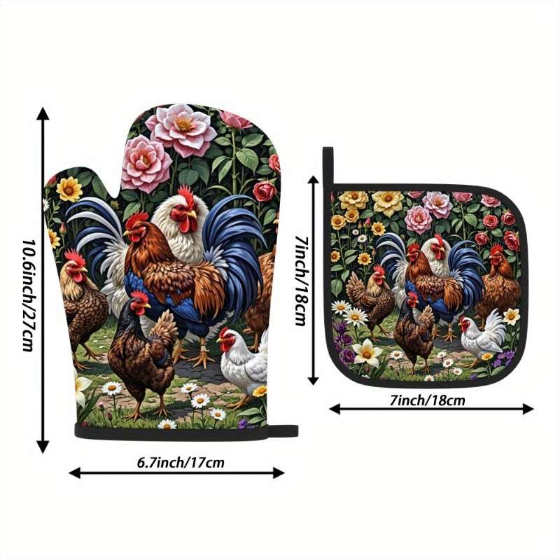 2pcs 26.92x17.02 cm Oven Mitts And Potholders There are two roosters and three hens in the gard