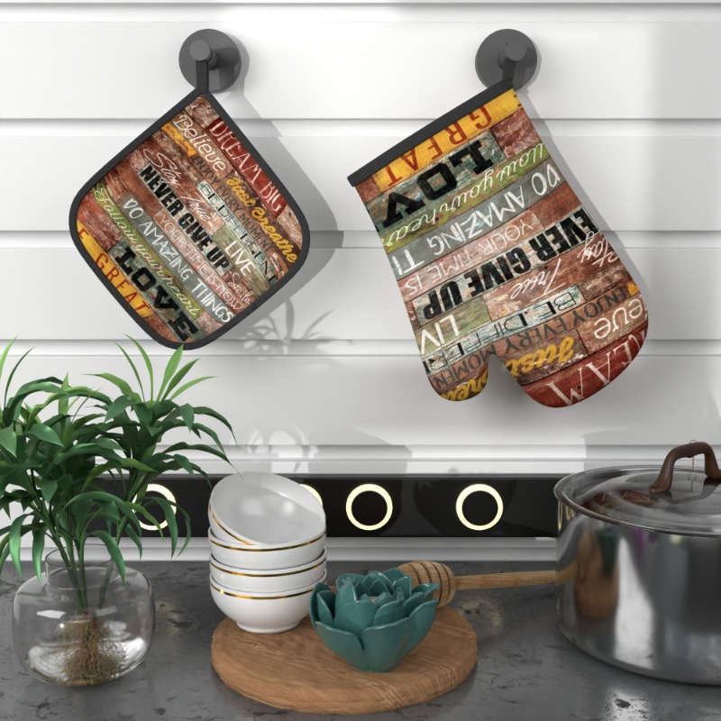 2pcs Vintage Bookshelf Oven Mitts Pot Holders Heat Resistant Red Brown Wooden Design with