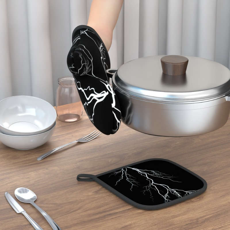 2pcs Lightning Black Silent Night Heat-Resistant Oven Mitts Pot Holders 26.92x17.02 cm Pol