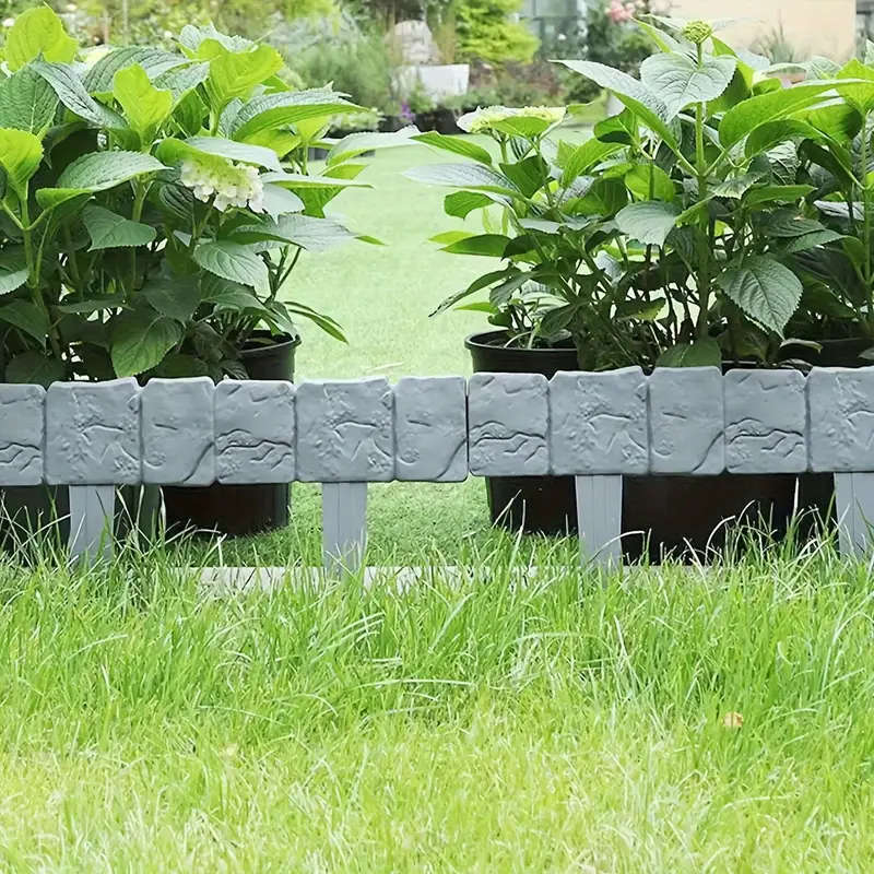 10 Pieces Of Plastic Fence