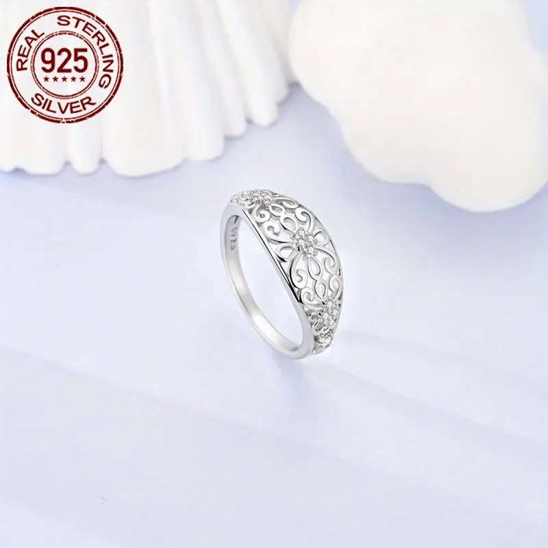 925 Sterling Silver Vintage Hollow Flower Pattern Inlay Zirconia Ring