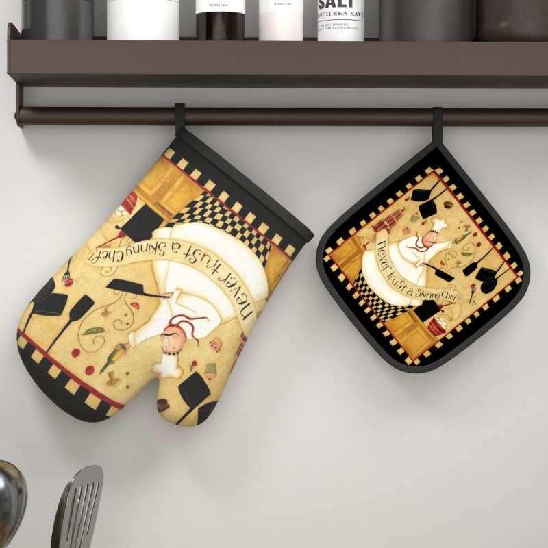 2pcs HeatGuard Polyester Oven Mitts and Potholders Set "Never Trust a Skinny Chef" Design Mac