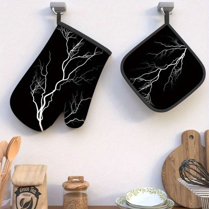 2pcs Lightning Black Silent Night Heat-Resistant Oven Mitts Pot Holders 26.92x17.02 cm Pol