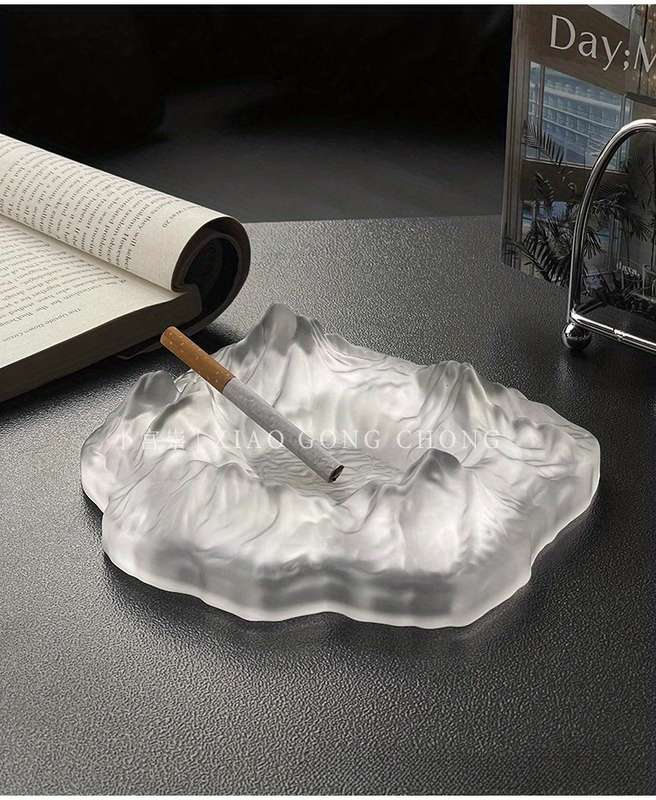 1pc Elegant Frosted Iceberg Glass Ashtray C Stylish Mountain Design for Home Decor Cigar and Cigar
