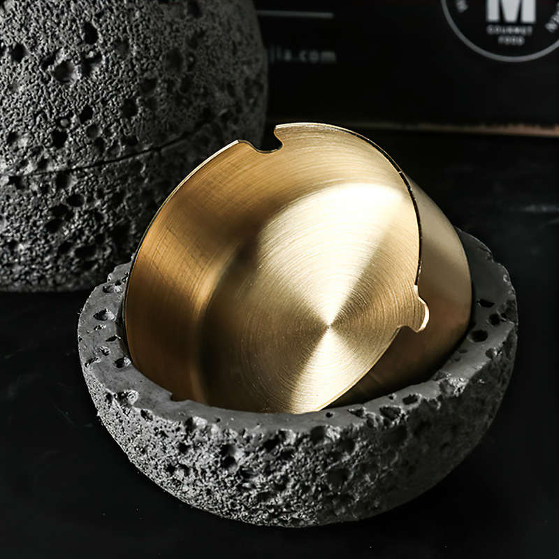 1pc Moon-Shaped Windproof Ashtray with Lid C Stylish Concrete Stainless Steel Design Golden