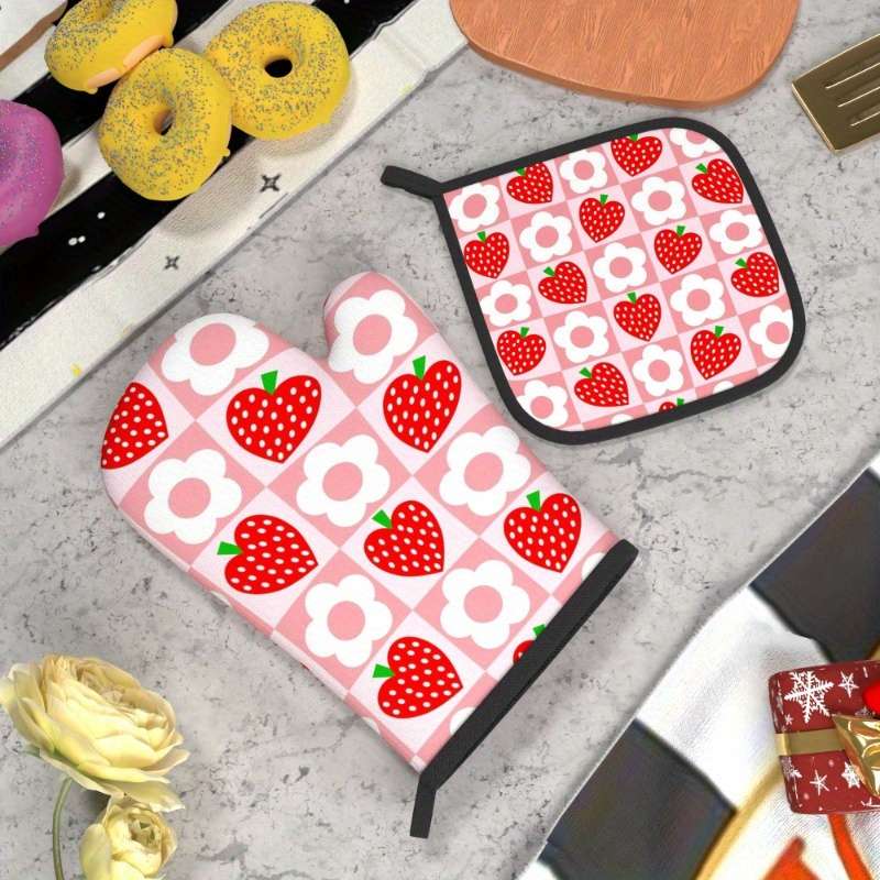 2pcs 26.92x17.02 cm Oven Mitts And Potholders Strawberry checkerboard Heat Resistant Oven Mitts