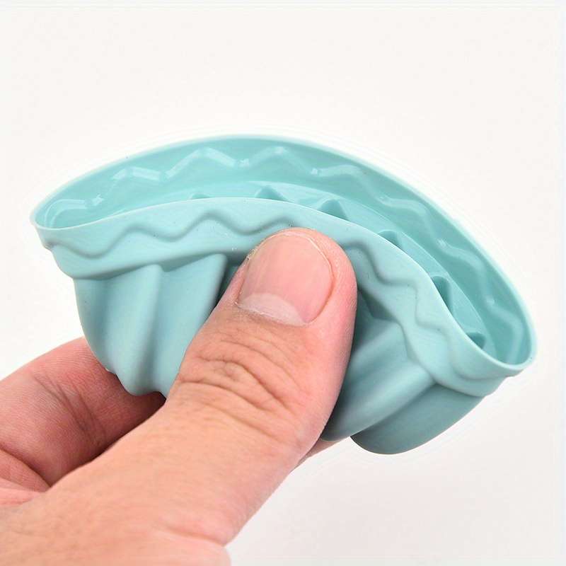 Non-Stick Silicone Molds 12pcs Non-Stick Silicone Mini Bundt Cake Molds Easy Clean Baking T