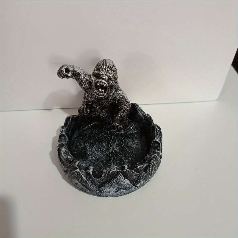 1pc Creative King Kong Domineering Gorilla King Returns Ashtray for Study Office Modern Trendy Orna