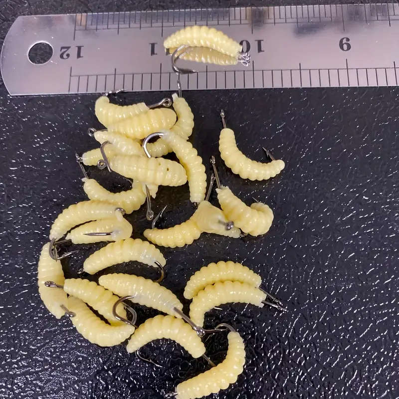 12 Piece Premium Rubber Worm Bait Set