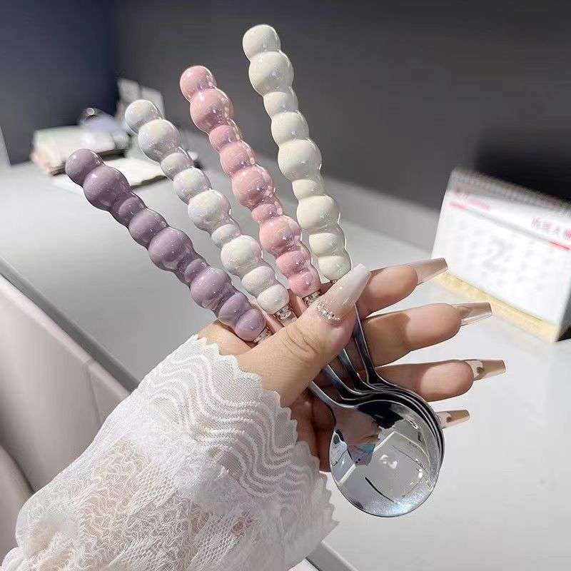 4pcs Cute Girl Style Pearl Spoon Four Packs Random Hair