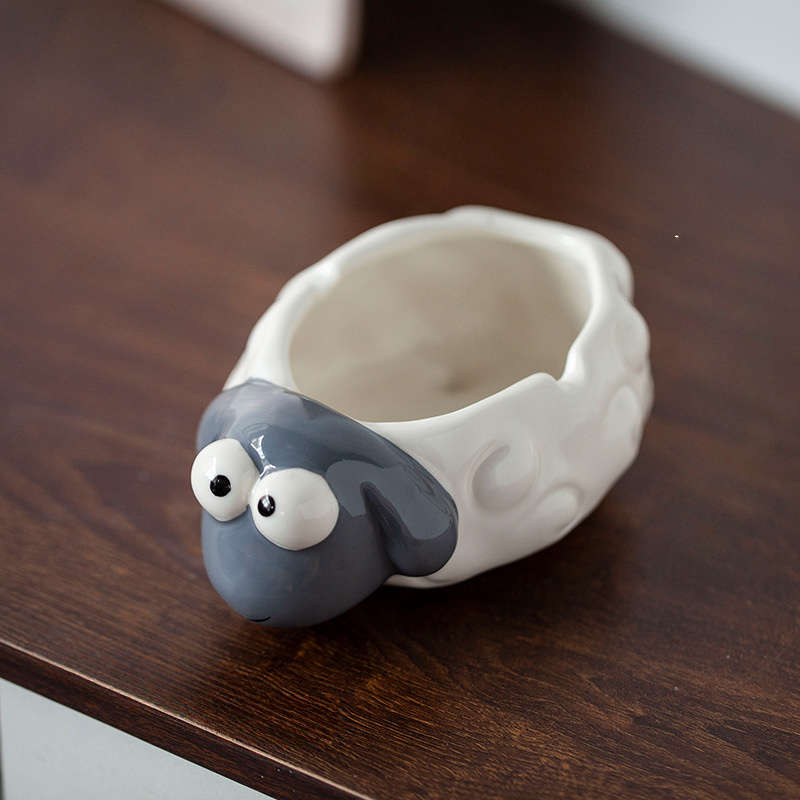 1pc Ceramic Lamb Ashtray Cute Cartoon Style Ideal for Home Office Living Room Decor Perfect f