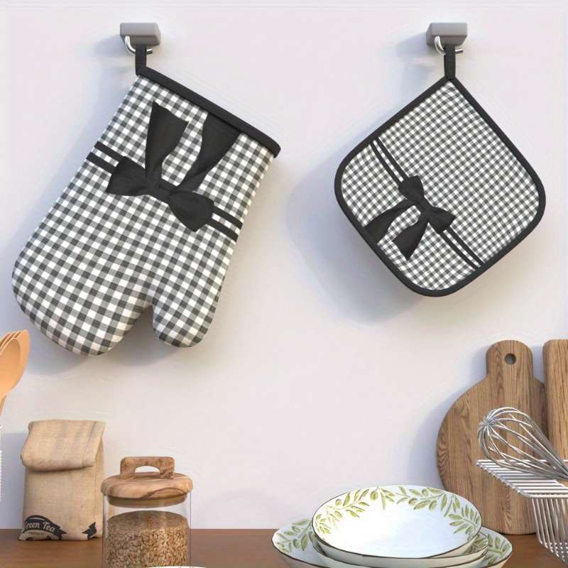 2pcs Heat Resistant Oven Mitts Woven Polyester Potholders with Black and White Checked Bow Des