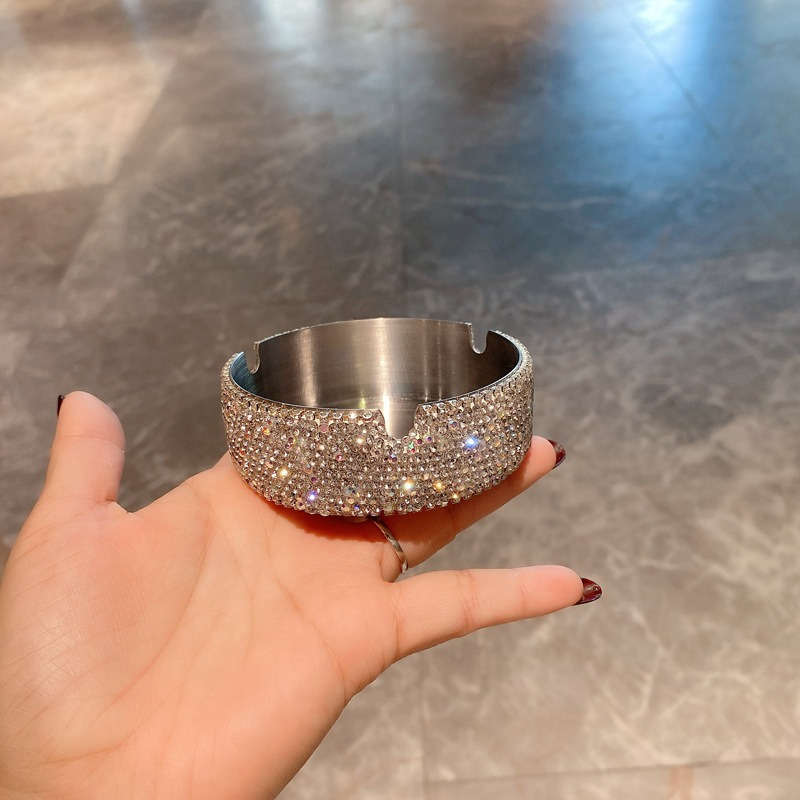 1pc Luxurious Stainless Steel Rhinestone Ashtray with Sparkling Red Blue Rims C Round Design