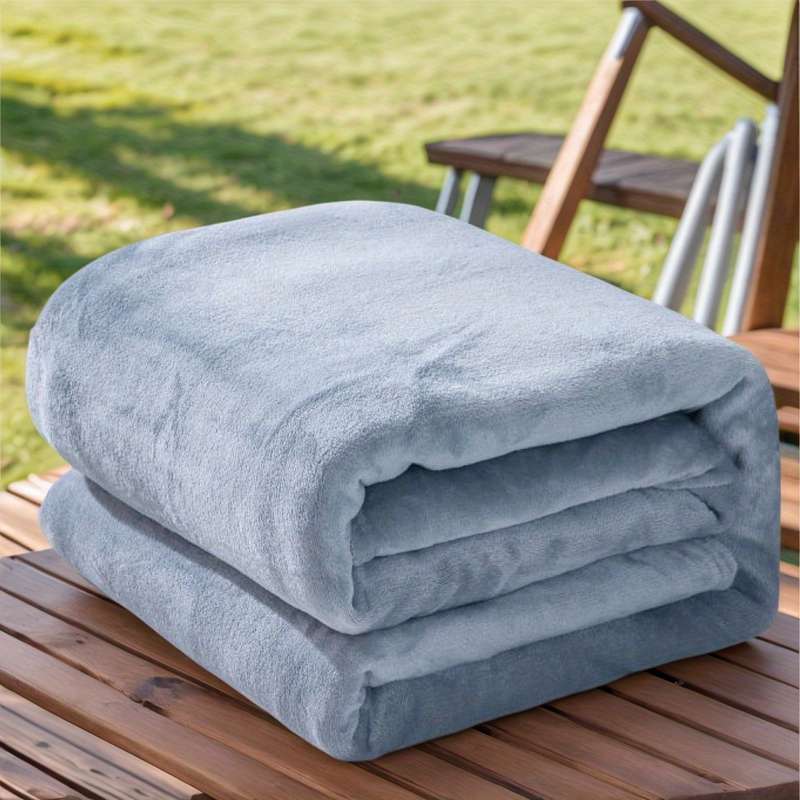 1ps Blanket Color Light Grey size 150x200cm