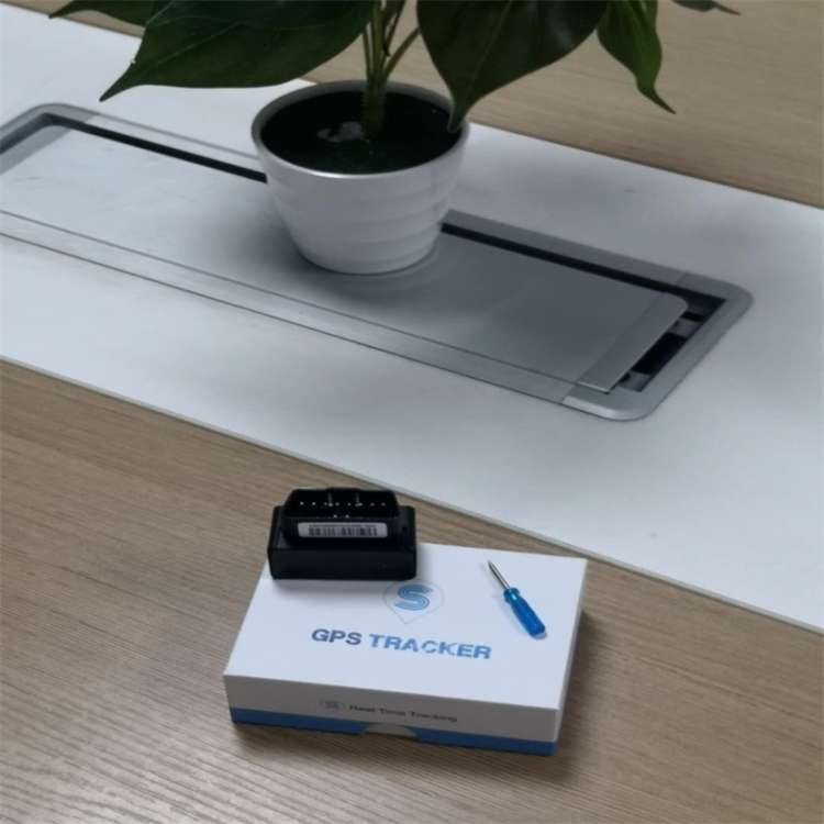 G500M Car GPS Tracker Satellite Tracking Tracker Vehicle OBD Anti-theft Alarm Wireless Installation-