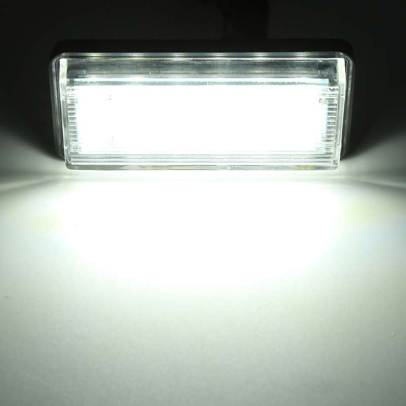 2 PCS DC12V / 1.5W/ 6000K / 100LM Car LED License Plate Light 18LEDs SMD-3528 Lamps for Lexus(White