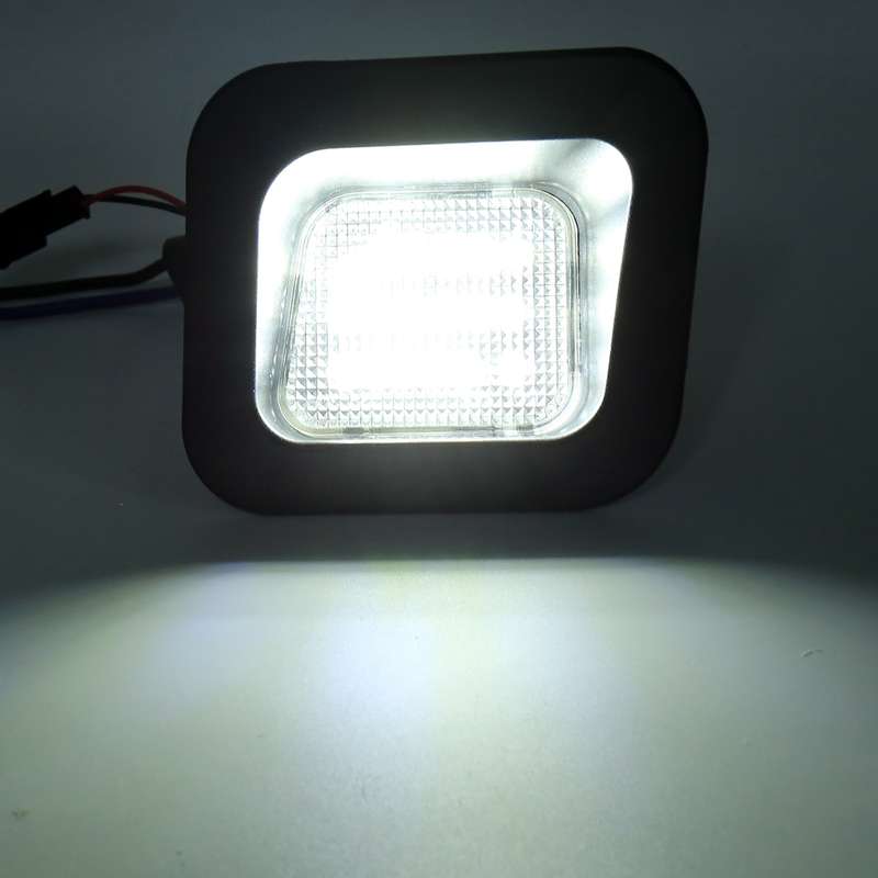 2 PCS DC12V / 2W / 6000K / 120LM Car LED License Plate Light 18LEDs SMD-3528 Lamps for Dodge, White