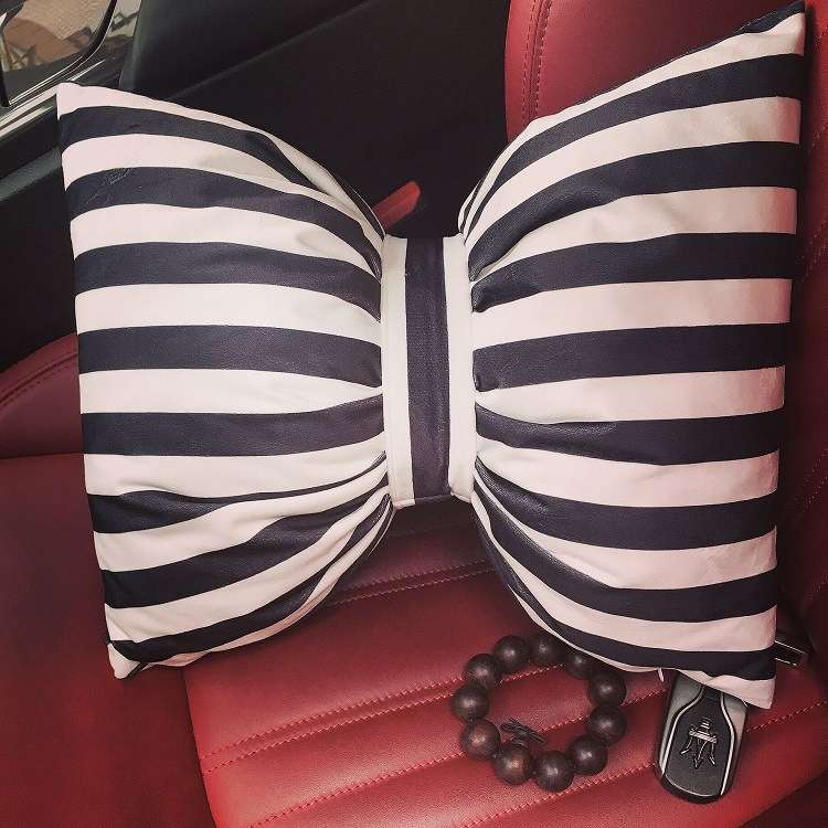 Classical Stripe Bowknot Style Breathable Car Waist Pillow Back Cushion, Size: 35*45cm