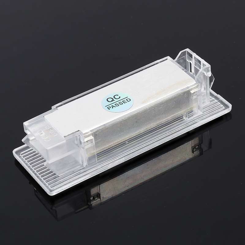2 PCS LED Car DC 12V 1.5W 6000K 100LM Door Lights 18LEDs SMD-3014 Lamps for BMW F10(White Light)