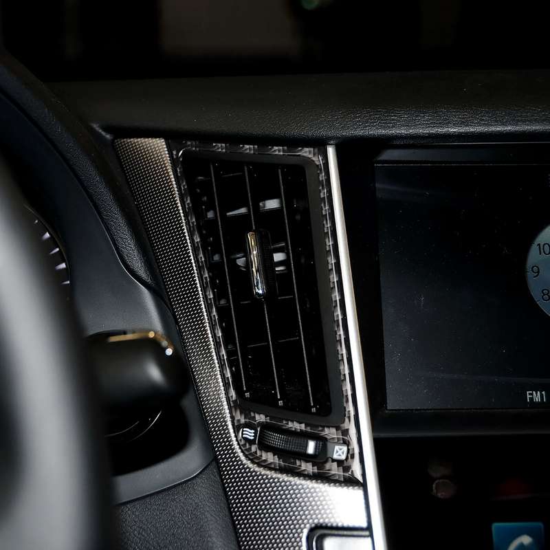 2 PCS Car Carbon Fiber Central Air Outlet Frame Decorative Sticker for Infiniti Q50 / Q60 2014-2020