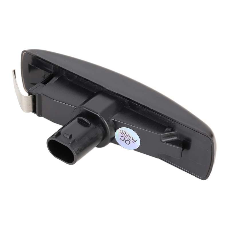 2 PCS DC12V / 3W Car LED Dynamic Blinker Side Lights Flowing Water Turn Signal Light for Land Rover,