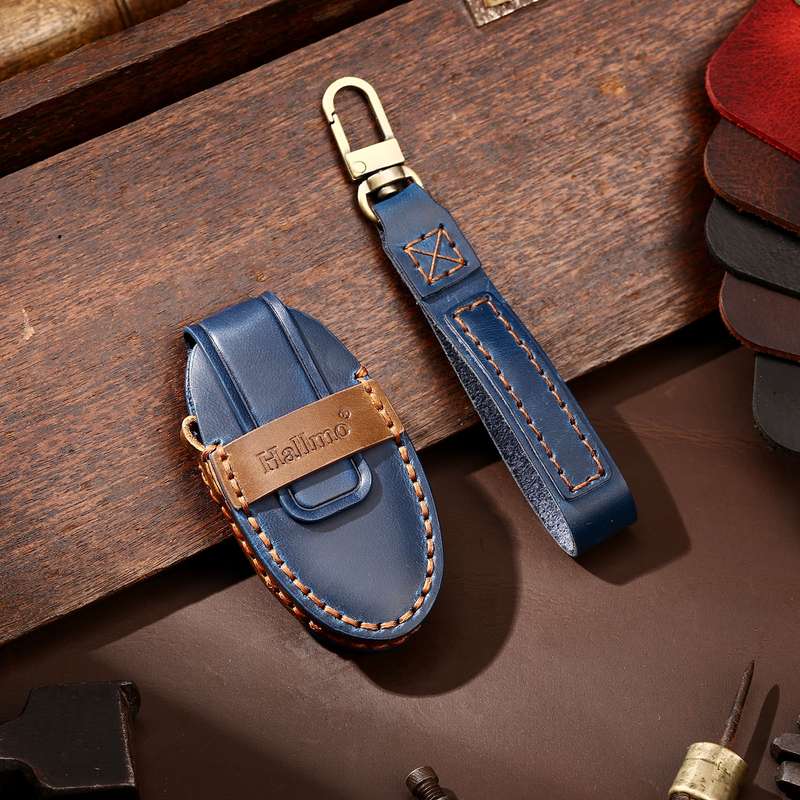 Hallmo Car Cowhide Leather Key Protective Cover Key Case for Nissan Sylphy 2-button(Brown)