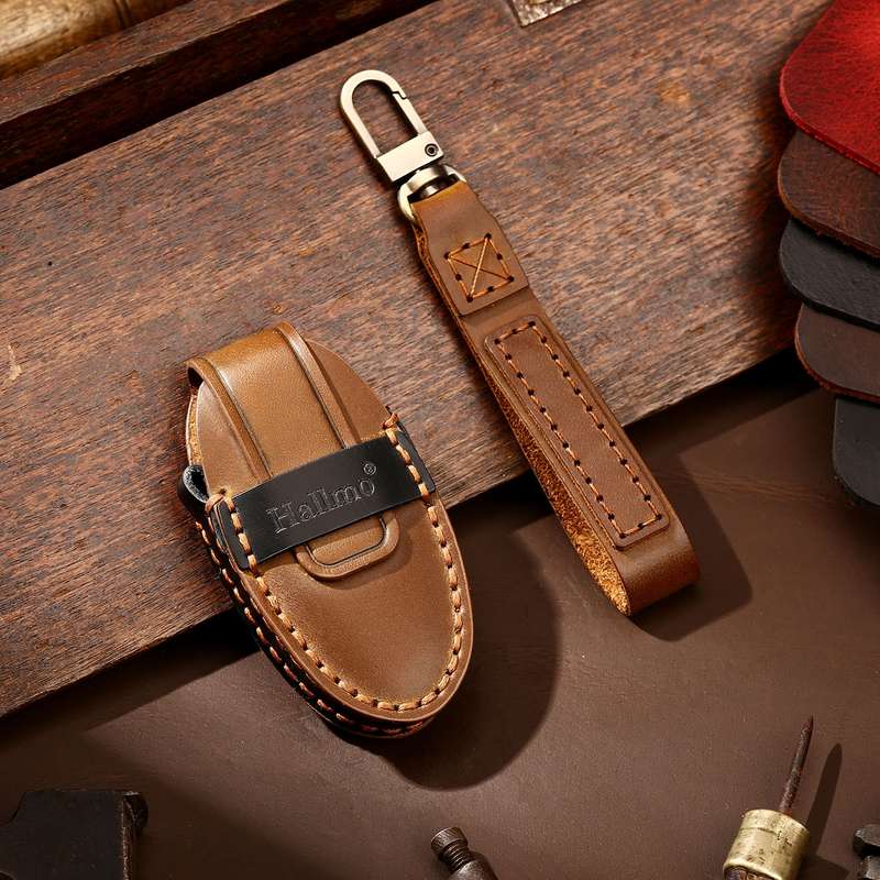 Hallmo Car Cowhide Leather Key Protective Cover Key Case for Nissan Sylphy 2-button(Brown)