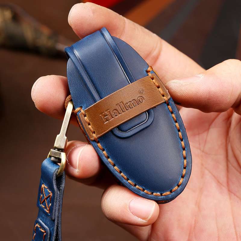 Hallmo Car Cowhide Leather Key Protective Cover Key Case for Nissan Sylphy 3-button Tail Box(Black)