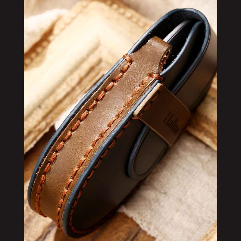 Hallmo Car Cowhide Leather Key Protective Cover Key Case for NIO ES6 / ES8(Brown)