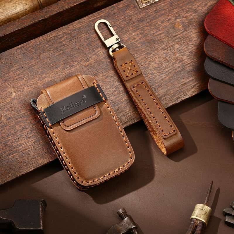 Hallmo Car Cowhide Leather Key Protective Cover Key Case for Land Rover Discovery 5 A Style(Black)