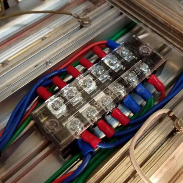 5 PCS Car 8-way 25A TB-2508 Dual Row Power Terminal Connector + 8-position Connection Strip with Cov