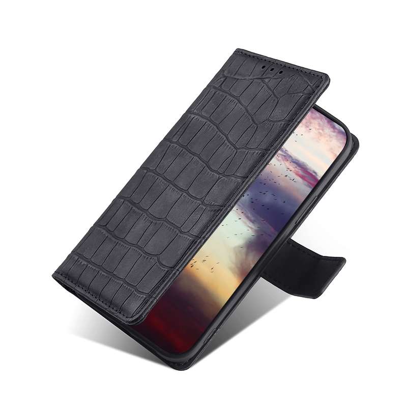 For Samsung Galaxy S22 Ultra 5G Skin Feel Crocodile Magnetic Clasp Leather Phone Case(Brown)
