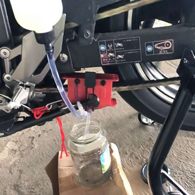Motorcycle Chain Cleaning Kit(Red)