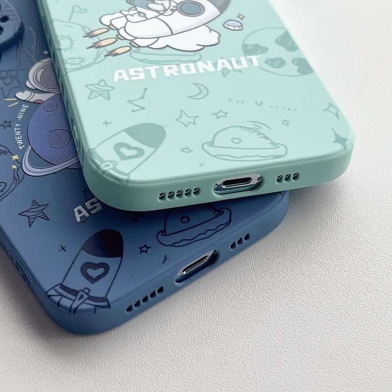 For iPhone XR Liquid Silicone Straight Side Phone Case(Blue Astronaut)