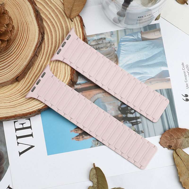 For Apple Watch Series 3 38mm Magnetic Loop Silicone Watch Band(Pink)