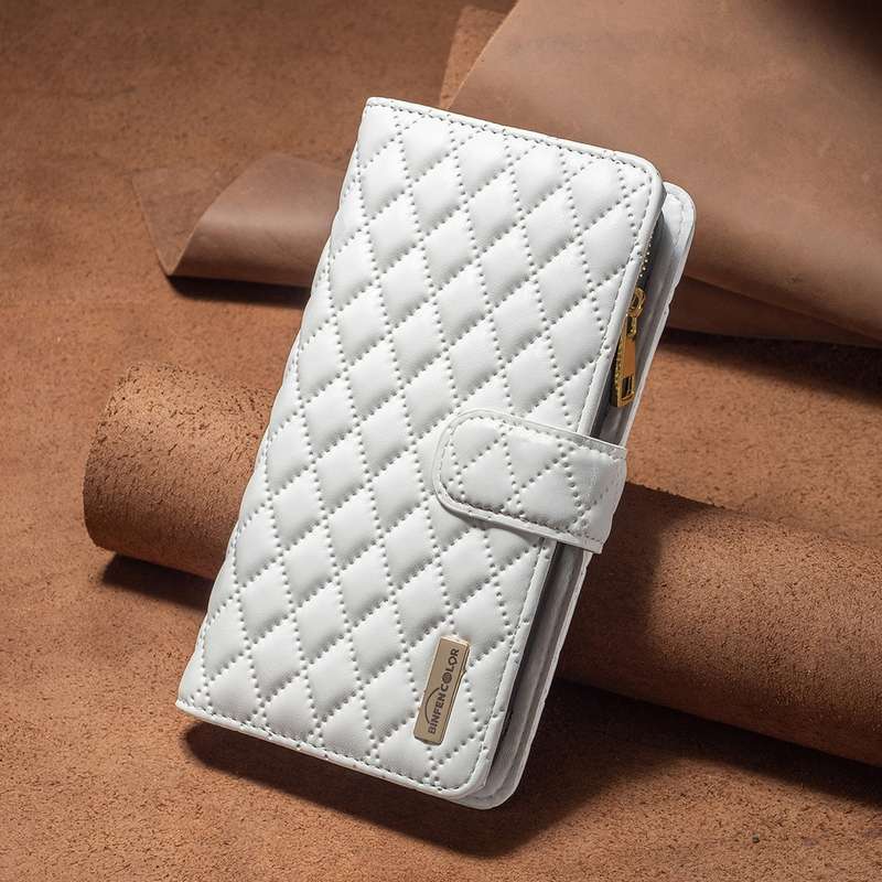 For Motorola Moto G85 Diamond Lattice Zipper Wallet Leather Flip Phone Case(White)