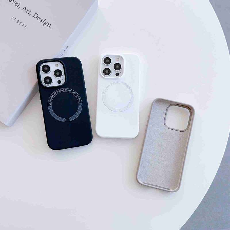 For iPhone 11 MagSafe Magnetic Liquid Silicone Phone Case(Sea Blue)